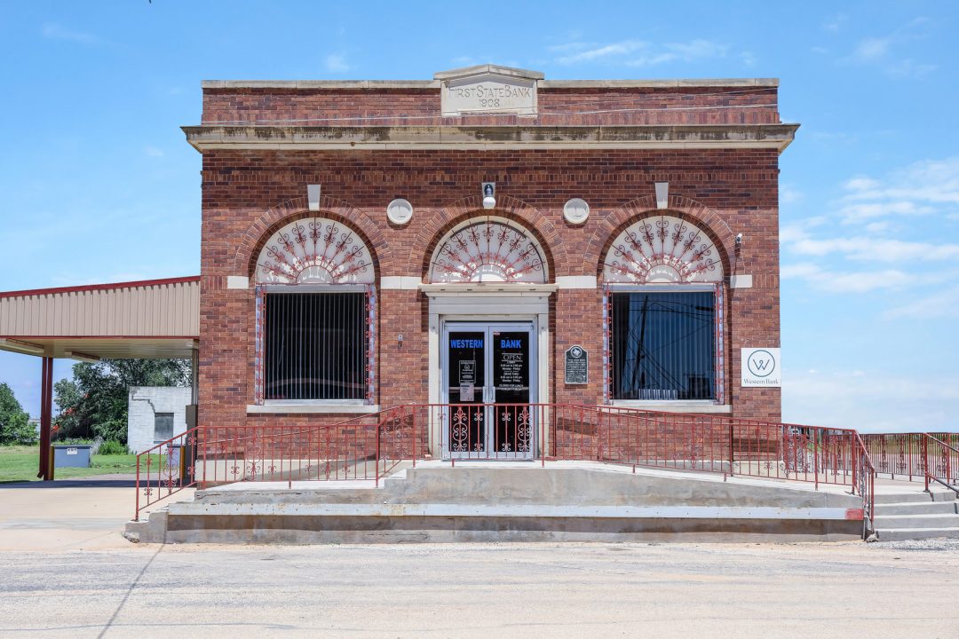 Western Bank Loraine, Texas